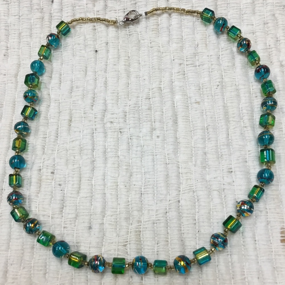 Beautiful Statement Beaded Necklace - Picture 2 of 4